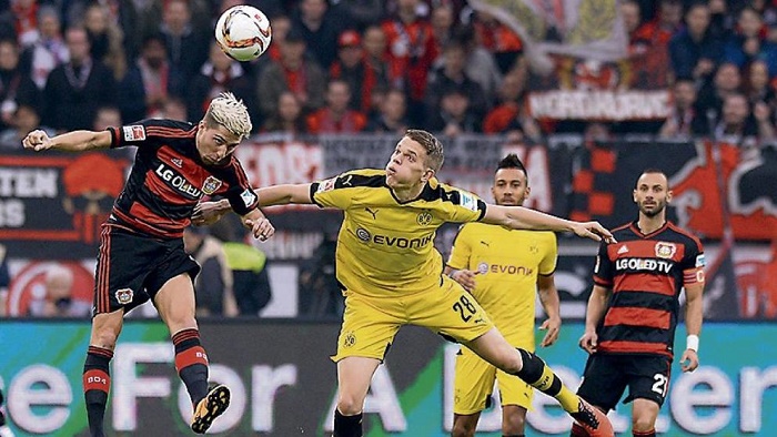 逆天，挪威甲门将点球大战一脚将摆好的球踢走以干扰对方（点球大战现争议：挪威甲门将踢走已摆好皮球干扰对手）