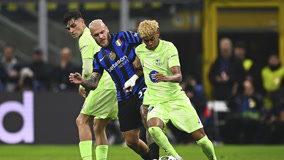 23岁345天，奥利塞成拜仁队史最年轻单场德甲独造五球的球员（23岁345天，奥利塞创纪录：成拜仁队史最年轻德甲单场直接造5球的球员）