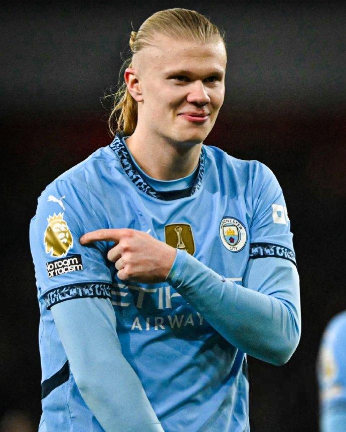 拜仁12轮不败领跑，曼城绝杀鱼腩，巴萨AC米兰登顶（拜仁12轮不败继续领跑，曼城绝杀弱旅，巴萨、AC米兰齐登顶）