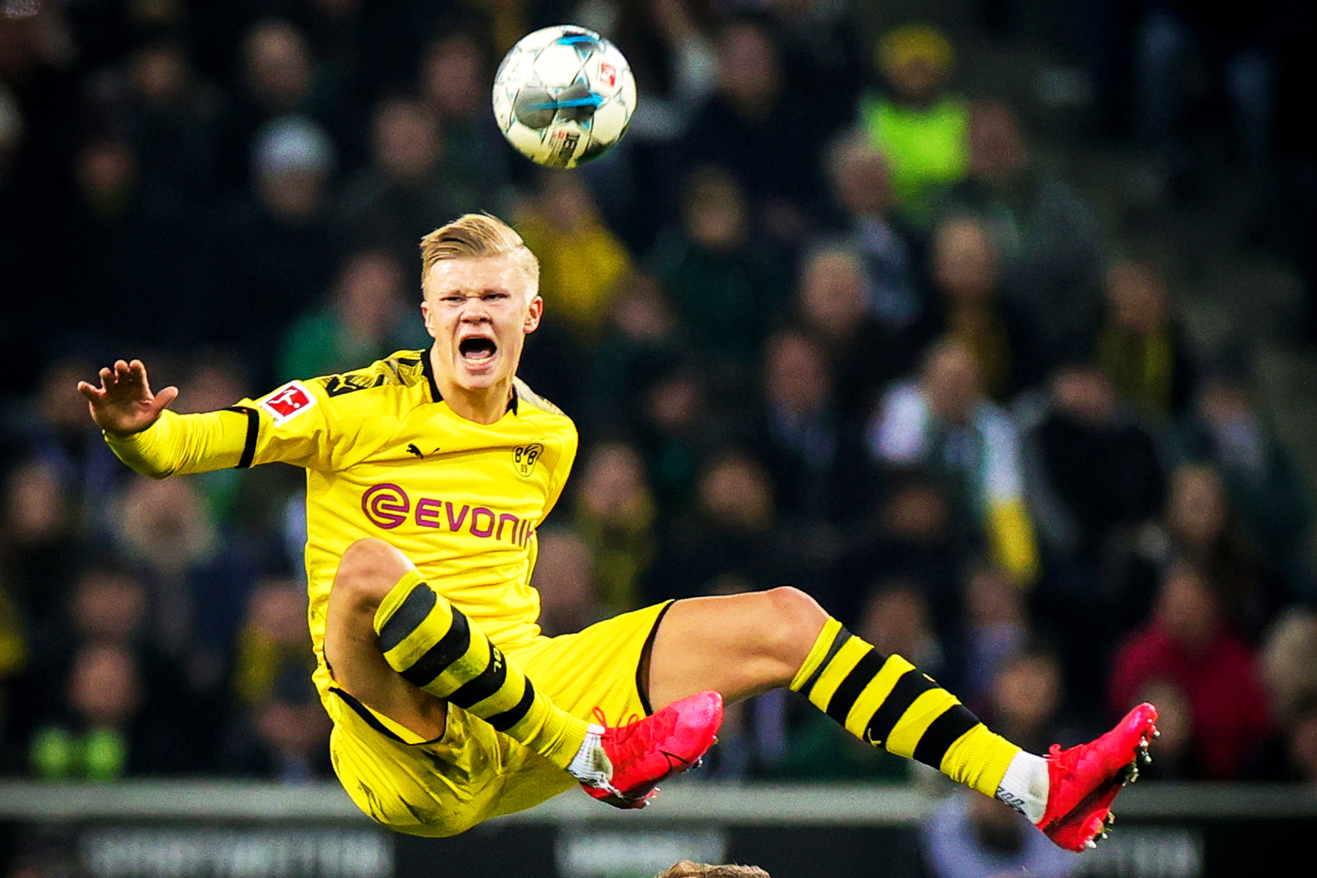 欧协半场：两队破门乏术，洛桑0-0佛罗伦萨（欧协杯半场：洛桑与佛罗伦萨互交白卷，比分0-0）