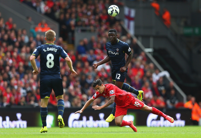 弗赖堡vs圣保利：金特尔、格里福首发，藤田让瑠奇马、梅茨出战（弗赖堡对阵圣保利：金特尔、格里福先发，藤田让瑠、奇马、梅茨登场）