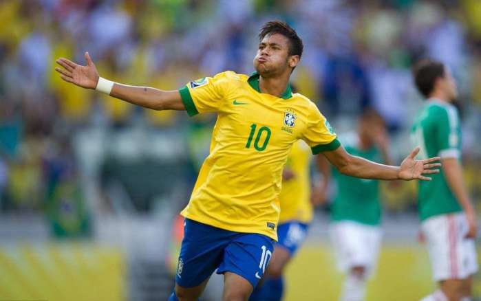 萨哈：博学的亨利未来有机会执教枪手；高兴看到曼联热身状态（萨哈：亨利学识广博，未来或执教阿森纳；对曼联热身状态感到高兴）